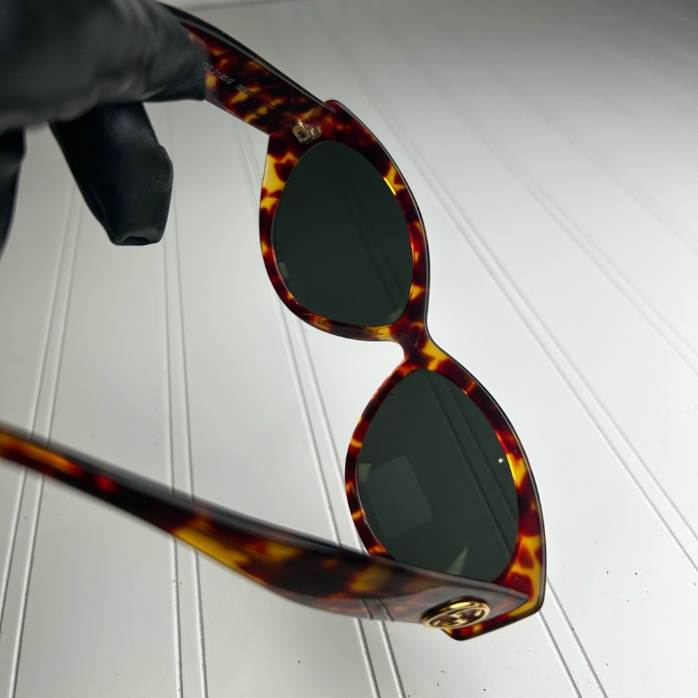Gucci Women’s Leopard Tortoise Double G Wrap Sunglasses - Picture 14 of 15